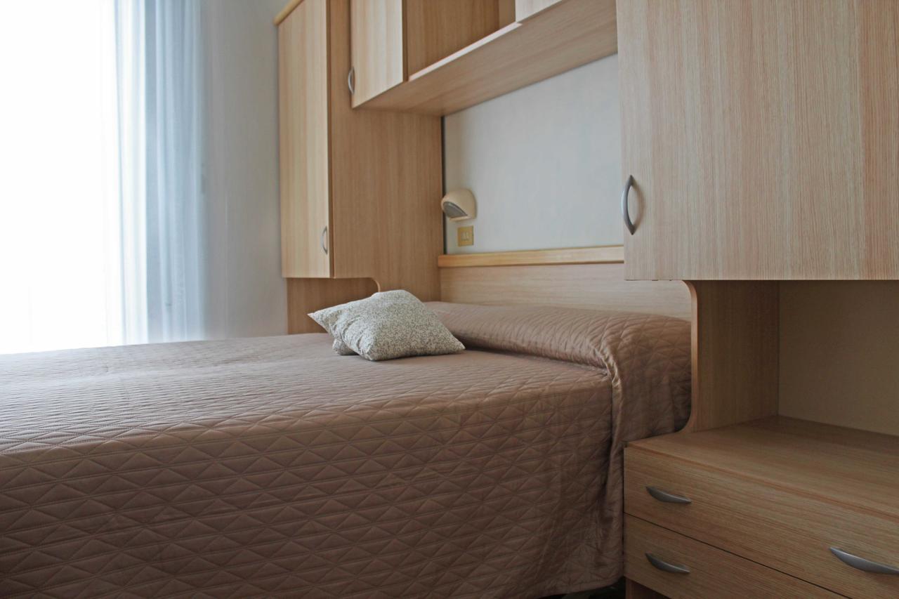 Hotel Lungomare กัตตอลิกา ภายนอก รูปภาพ