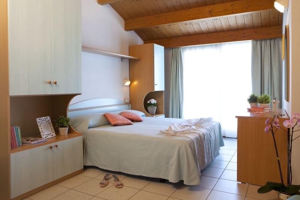 Hotel Lungomare กัตตอลิกา ภายนอก รูปภาพ