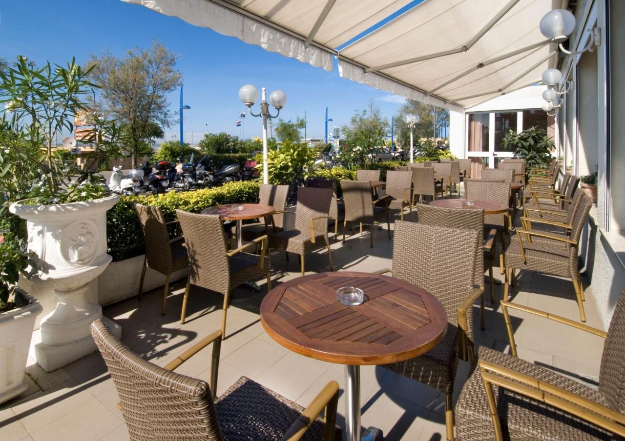 Hotel Lungomare กัตตอลิกา ภายนอก รูปภาพ